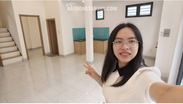 Nhà ngay Âu Cơ Tân Phú, ngang lớn 6m mà chỉ nhỉnh nhẹ 7Đ